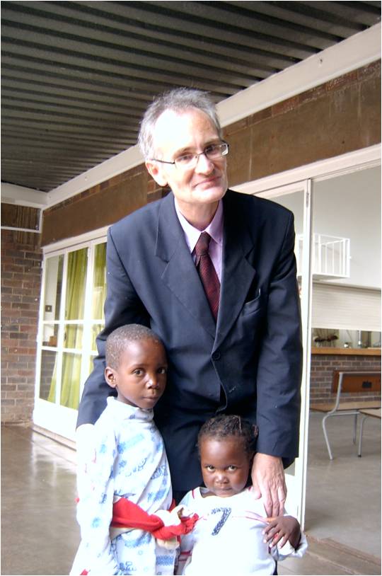 Dr Reid with Zimbabwean children